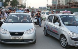 Sau đồng phục phố, Hà Nội tính chuyện đồng phục taxi
