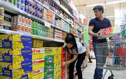 Ai sẽ ‘gánh’ 2.000 tỷ để dán tem bia?