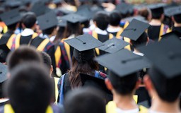 Kinh doanh đòi nợ phải có… bằng đại học?