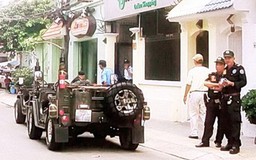 Đòi nợ thuê: Cấm hay không cấm?