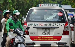 Vụ kiện 41 tỷ đồng: Nên 'siết' Grab hay 'cởi trói' taxi?