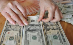 Phía sau câu chuyện đổi 100 USD phạt 90 triệu