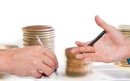 Có được thanh toán tiền mặt khi mua cổ phần?