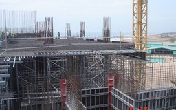 Công trình đang thi công có được thuê nhà thầu phụ khác?