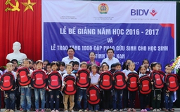 BIDV tặng 5.000 cặp phao cứu sinh cho học sinh khó khăn