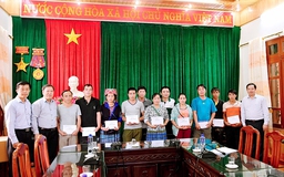 Vietcombank ủng hộ 3,4 tỷ đồng giúp đồng bào Tây Bắc
