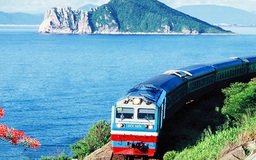 Hàng không, đường sắt ‘căng mình’ phục vụ nghỉ lễ