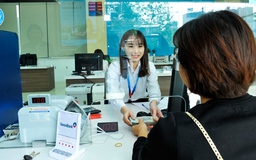 Gửi tiền ngân hàng, được tặng 'gói bảo hiểm sức khỏe'