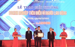 Vietcombank được Thủ tướng tặng Bằng khen “DN tiêu biểu vì người lao động”