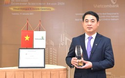 Vietcombank nhận danh hiệu quản trị và ứng phó tốt với dịch COVID-19