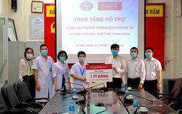 Agribank hỗ trợ Bệnh viện Bệnh Nhiệt đới Trung ương phòng chống COVID-19