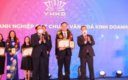 Vietcombank được tôn vinh 'Doanh nghiệp đạt chuẩn văn hóa kinh doanh Việt Nam'