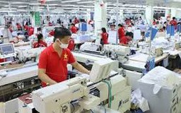 Doanh nghiệp khó khăn do dịch có được giãn đóng BHXH?