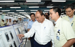 Thủ tướng làm việc với Samsung Thái Nguyên