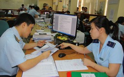 Chỉ được thông quan khi không còn nợ quá hạn tiền thuế