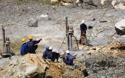 Nhà thầu thi công phải nộp thuế tài nguyên, phí môi trường?