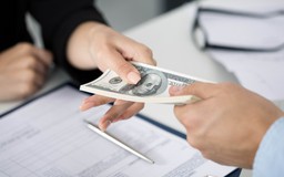 Điều kiện chuyển nhượng vốn góp cho nhà đầu tư nước ngoài