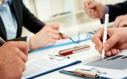 Có được chuyển nhượng toàn bộ thầu cho nhà thầu liên danh?