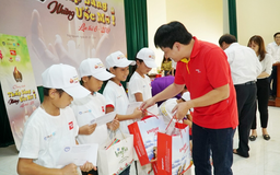 Vietjet 'thắp sáng ước mơ' cho hàng ngàn em nhỏ miền núi phía bắc