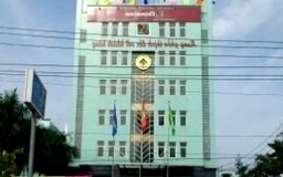 Hỗ trợ khách hàng vượt khó, giảm dần nợ xấu