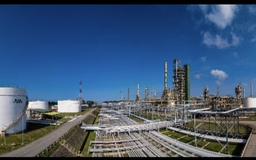 BSR tiếp tục ‘vượt bão’