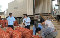 Cao Bằng trả lời về cấp phép tái xuất  hàng qua cửa khẩu phụ