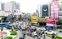 Không cấm bảng quảng cáo tấm lớn ở mặt tiền nhà