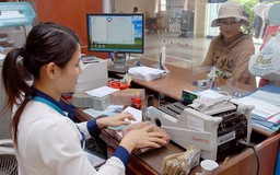 Quản lý dịch vụ đòi nợ: Có cần điều kiện về hộ khẩu?
