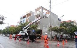 Đơn vị đầu tiên ở miền Bắc sửa chữa điện Hotline trên lưới 22kV
