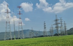 Đóng điện giai đoạn 1 đường dây 500 kV đấu nối NMĐ Nghi Sơn 2 
