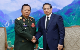 Thủ tướng Phạm Minh Chính tiếp Phó Thủ tướng, Bộ trưởng Quốc phòng Lào