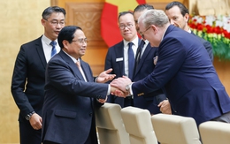 Thủ tướng Phạm Minh Chính làm việc với Đoàn doanh nghiệp Thuỵ Sĩ và châu Âu