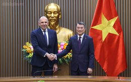 Thủ tướng Lê Minh Hưng tiếp Bộ trưởng Ngoại giao Hy Lạp