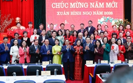 Thủ tướng thăm, làm việc với Bộ Văn hóa, Thể thao và Du lịch