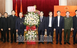 Đoàn đại biểu Tòa Tổng Giám mục Tổng Giáo phận Hà Nội chúc Tết Tỉnh ủy, HĐND, UBND tỉnh Nam Định