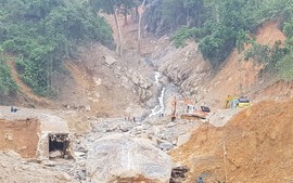 Nguy cơ cao xảy ra lũ quét, sạt lở đất ở miền núi Quảng Nam