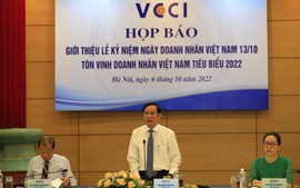 Tôn vinh doanh nhân Việt Nam tiêu biểu 2022: Coi trọng đạo đức văn hoá doanh nghiệp