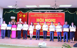 Cần Thơ: Tổng kết 10 năm Ngày Pháp luật Việt Nam