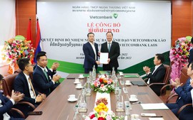 Công bố Quyết định về nhân sự Ban lãnh đạo Vietcombank Lào