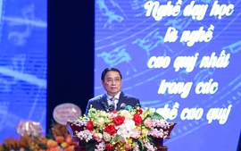 Thủ tướng Phạm Minh Chính dự lễ kỷ niệm 40 năm Ngày Nhà giáo Việt Nam
