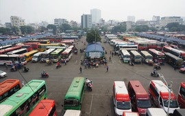 Giải quyết tình trạng 'xe dù, bến cóc', gỡ 'nút thắt' cho Bến xe Miền Đông mới