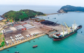 Quảng Bình: Tập trung nguồn lực phát triển hạ tầng kinh tế biển