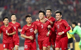 Đội tuyển Việt Nam: Thêm 3 bàn thắng, thêm 3 điểm, mở toang cửa vào bán kết