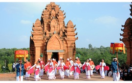 Công nhận lễ hội Katê của người Chăm tỉnh Bình Thuận là Di sản văn hóa quốc gia