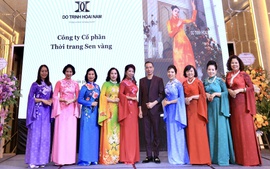 Vẻ đẹp nữ doanh nhân Việt tỏa sáng trong bộ sưu tập ‘Bông hồng vàng’