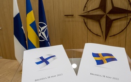 Phần Lan, Thụy Điển chính thức nộp đơn gia nhập NATO
