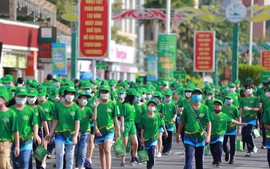 Gần 10.000 học sinh và phụ huynh Khánh Hòa tham gia Ngày hội đi bộ MILO 2022