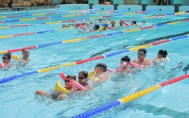 500 vận động viên nhí dự Giải bơi 'Đường đua xanh' năm 2022 