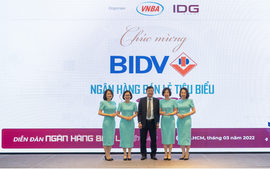BIDV nhận đồng thời 4 giải thưởng ngân hàng Việt Nam tiêu biểu
