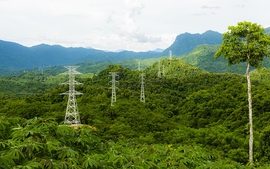 EVN ký hợp đồng mua bán điện với 23 dự án tại Lào